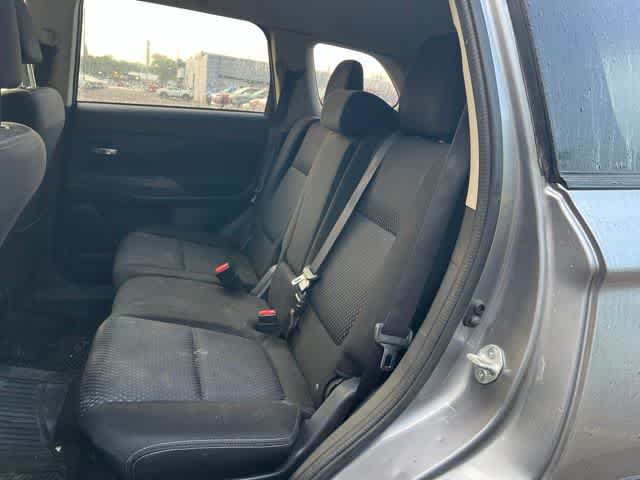 2017 Mitsubishi Outlander SE