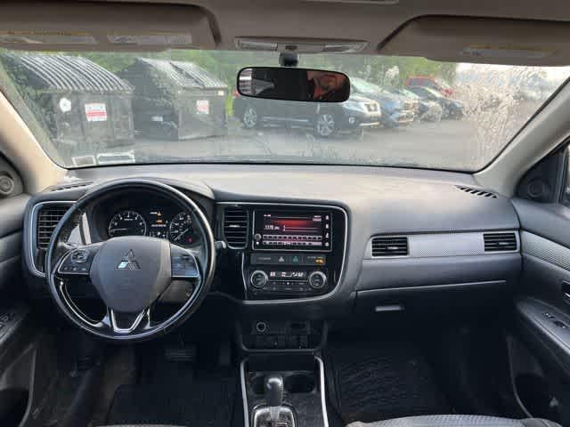 2017 Mitsubishi Outlander SE
