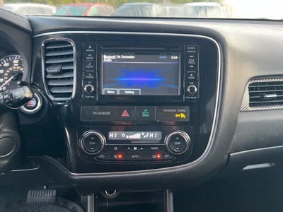 2016 Mitsubishi Outlander SE