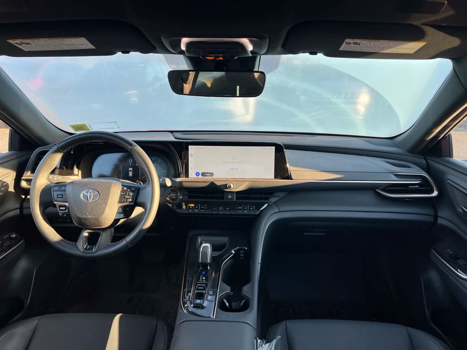 2025 Toyota Crown Signia XLE