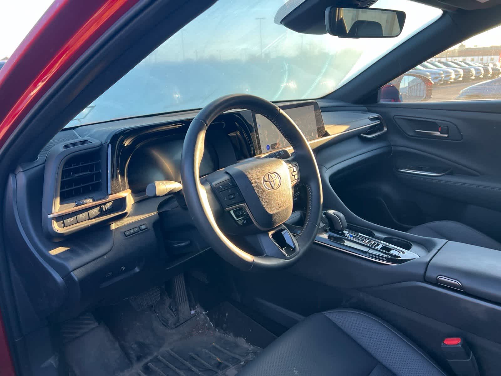 2025 Toyota Crown Signia XLE