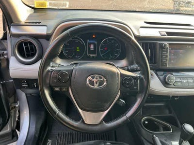 2018 Toyota RAV4 Hybrid XLE