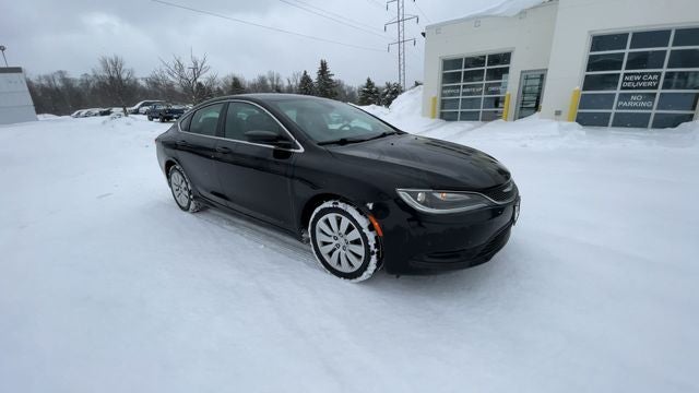 2015 Chrysler 200 LX