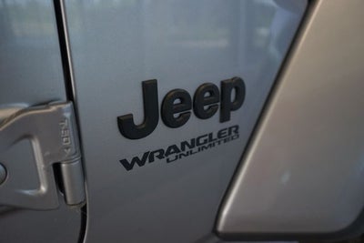 2020 Jeep Wrangler Unlimited Sahara Altitude