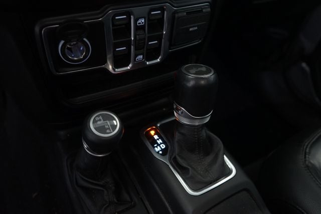 2020 Jeep Wrangler Unlimited Sahara Altitude