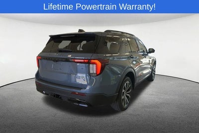 2025 Ford Explorer ST-Line