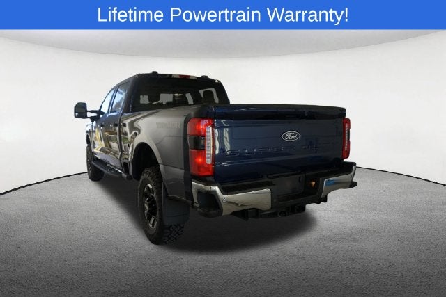 2027 Ford F-350SD Lariat