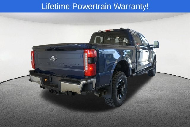 2027 Ford F-350SD Lariat
