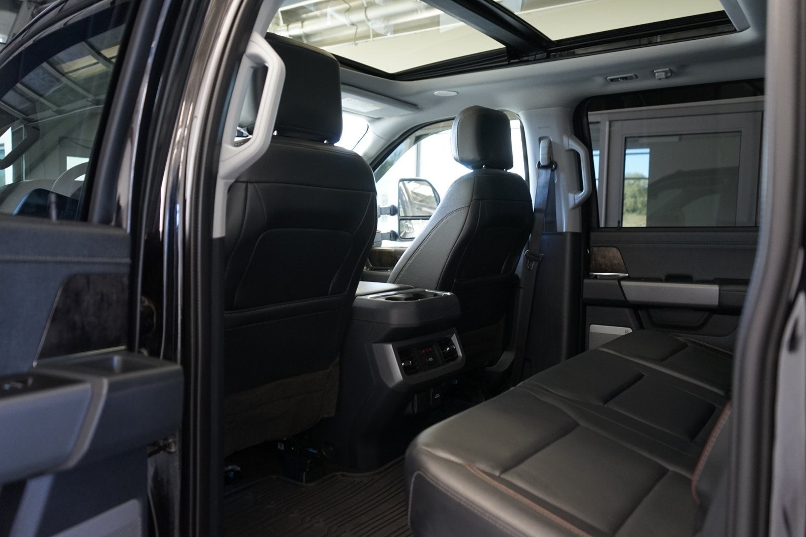 2023 Ford F-350SD Lariat
