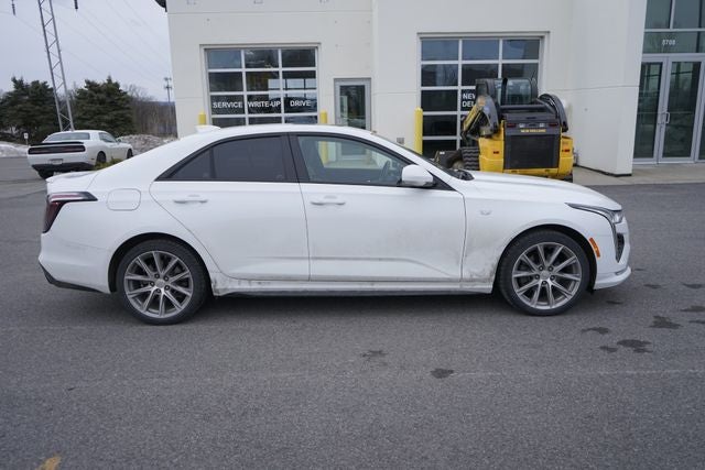 2022 Cadillac CT4 Sport