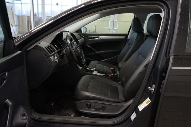 2019 Volkswagen Passat 2.0T Wolfsburg