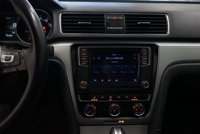 2019 Volkswagen Passat 2.0T Wolfsburg