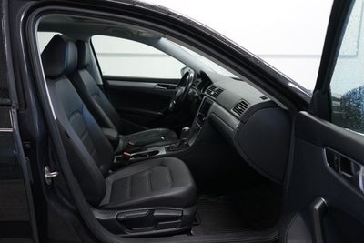 2019 Volkswagen Passat 2.0T Wolfsburg