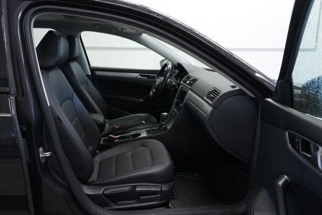 2019 Volkswagen Passat 2.0T Wolfsburg