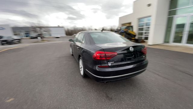 2019 Volkswagen Passat 2.0T Wolfsburg