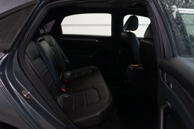 2021 Volkswagen Passat 2.0T R-Line