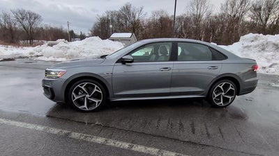 2021 Volkswagen Passat 2.0T R-Line