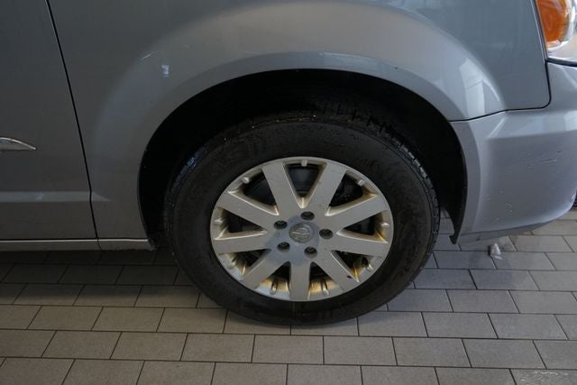 2016 Chrysler Town & Country Touring