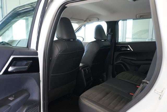 2022 Mitsubishi Outlander SE