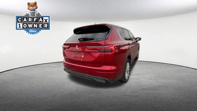 2025 Mitsubishi Outlander ES