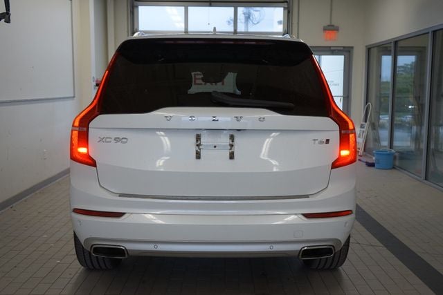 2020 Volvo XC90 T6 Momentum