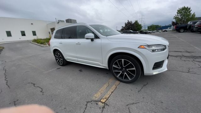 2020 Volvo XC90 T6 Momentum
