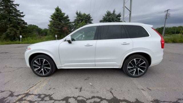2020 Volvo XC90 T6 Momentum