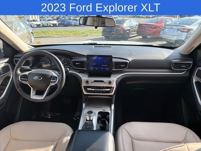 2023 Ford Explorer XLT