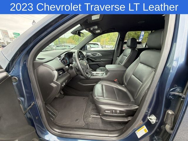2023 Chevrolet Traverse LT Leather