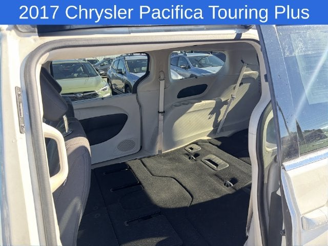 2017 Chrysler Pacifica Touring L