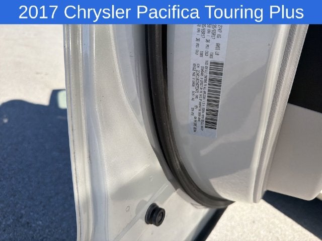 2017 Chrysler Pacifica Touring L