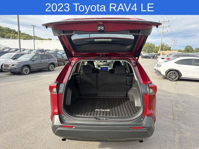 2023 Toyota RAV4 LE