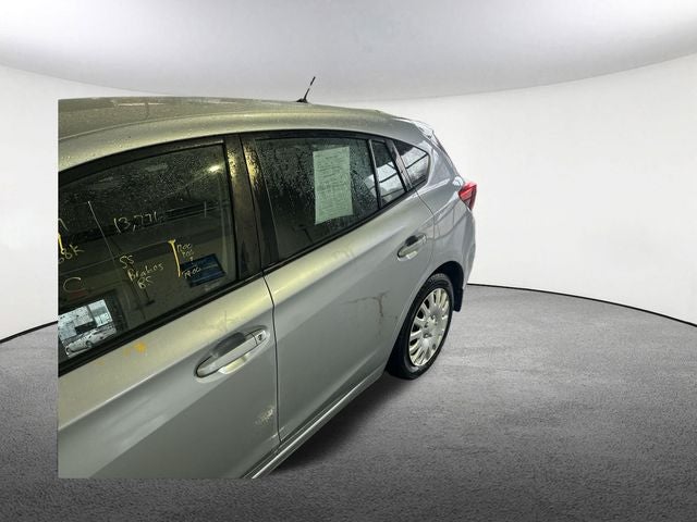 2017 Subaru Impreza 2.0i