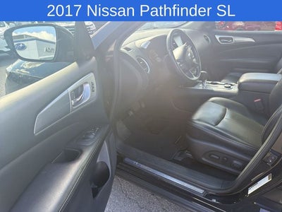 2017 Nissan Pathfinder SL