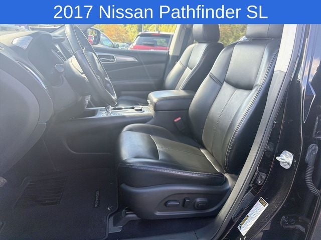 2017 Nissan Pathfinder SL