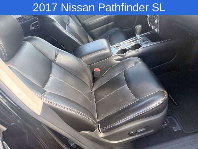 2017 Nissan Pathfinder SL