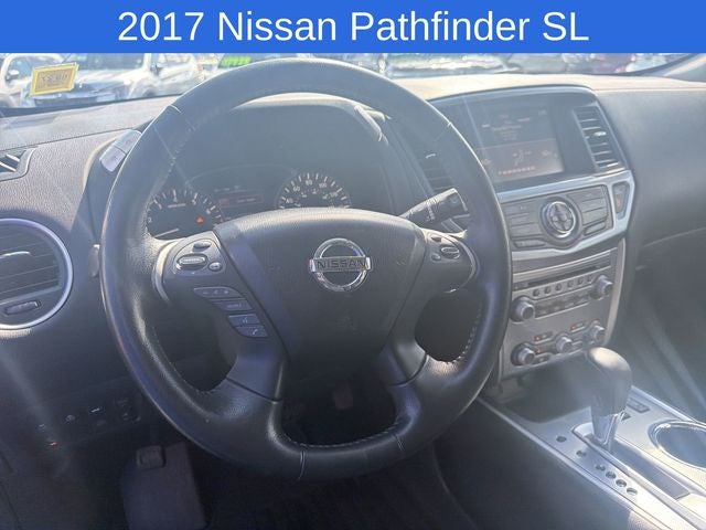 2017 Nissan Pathfinder SL