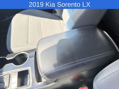 2019 Kia Sorento LX