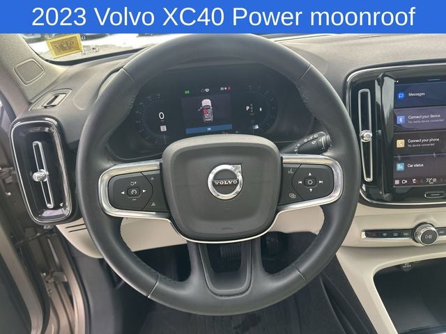 2023 Volvo XC40 B5 Plus Dark Theme