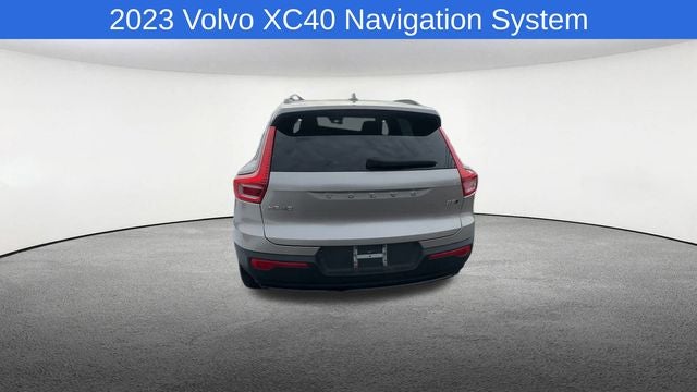 2023 Volvo XC40 B5 Plus Dark Theme