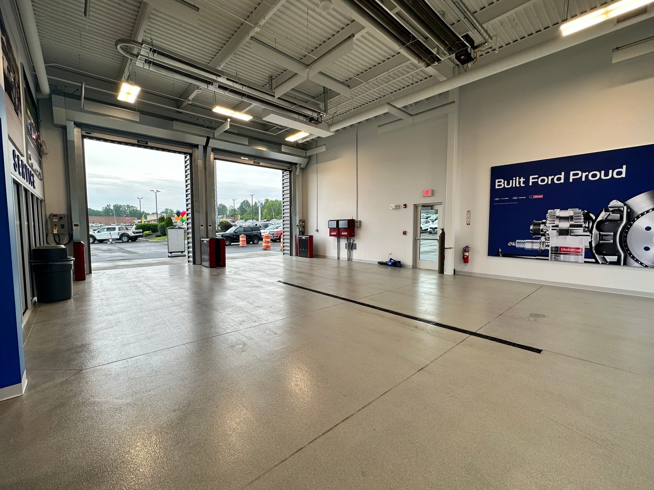 image of inside of a service center